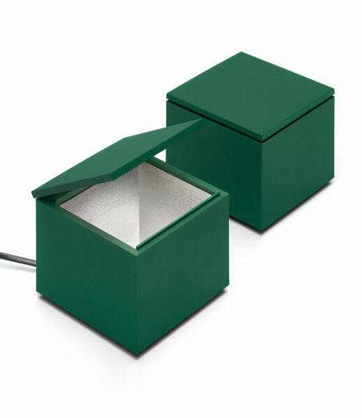 Cini&Nils matt grüne Cuboluce LED Tischleuchte klein quaderförmig handlich