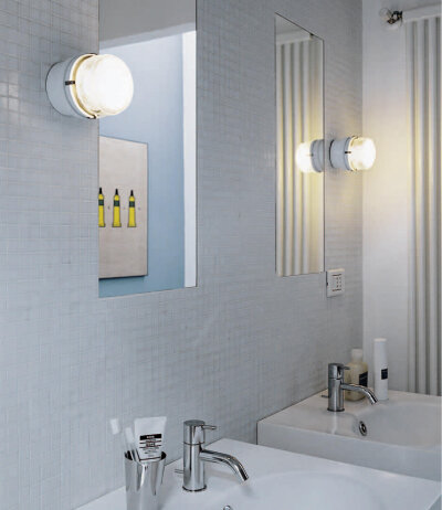Oluce Fresnel 1148 Indoor/Outdoor Wand-/Deckenleuchte in drei Farben mit E14 Fassung LED-Retrofit kompatibel