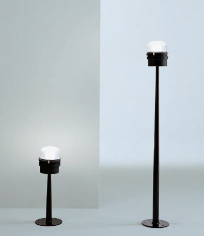 Oluce Fresnel 1148 Pollerleuchten direktes/diffuses Licht Struktur Schwarz  mit E14 Fassung LED-Retrofit kompatibel