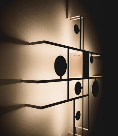 Axolight Manifesto AP skulpturale LED-Leuchte indirektes Licht dimmbar via 1-10V/PushDIM