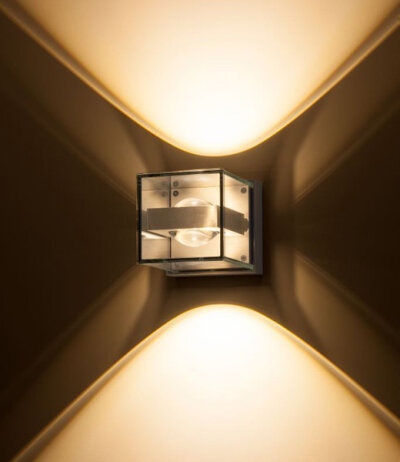 Die Lichtmanufaktur i-logos Cube LED-Wandleuchte f&uuml;r...
