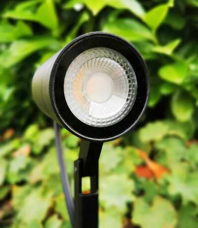 IP44 Piek LED Gartenstrahler mit Erdspie&szlig; L&auml;nge 25, 50 oder 100 cm Kopf verstellbar LED 2700K dimmbar