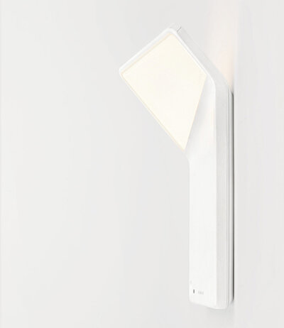 Nimbus Lighting Winglet CL LED-Wandleuchte mit Bewegungsmelder und integriertem Akku mit direktem und indirektem Licht